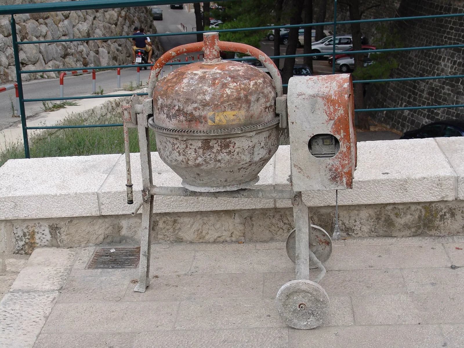 Drum concrete mixer on site